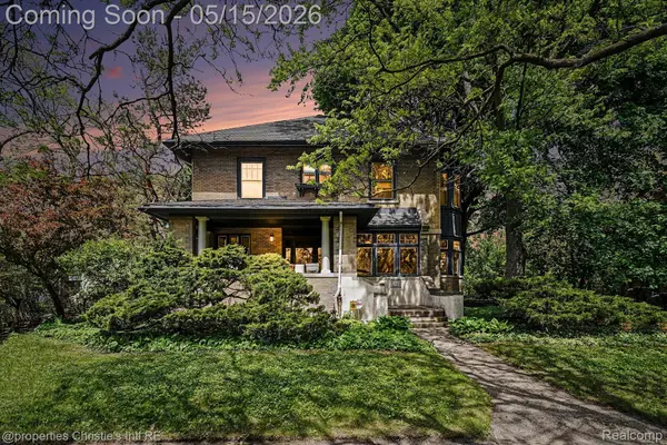 36 Longfellow Street, Detroit, MI 48202
