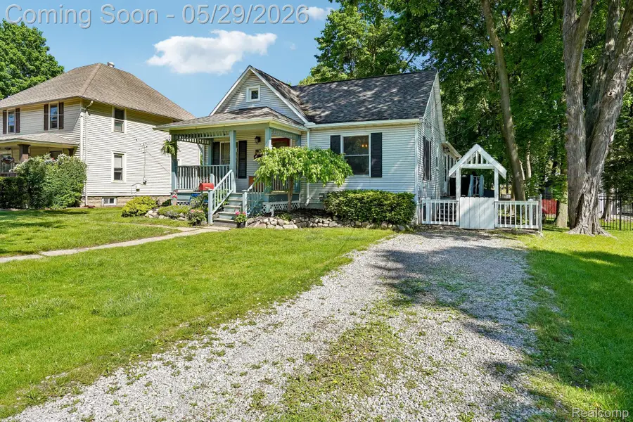157 East Street, Oxford, MI 48371 - #3