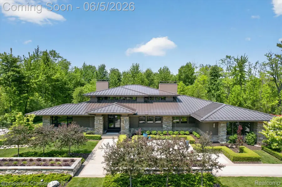 22635 Evergreen Court, Novi, MI 48374 - #2