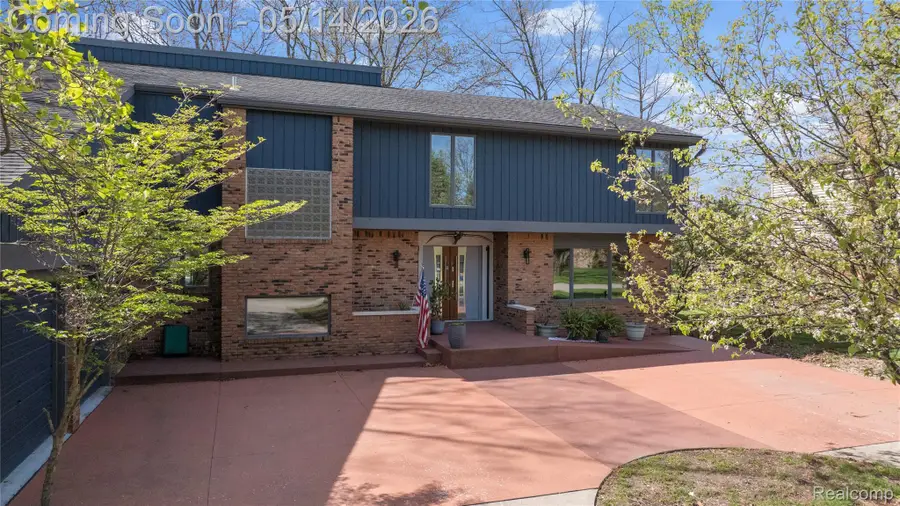 8727 Sarah Lane, Grosse Ile, MI 48138 - #2