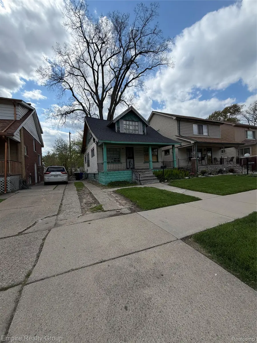 18191 Russell Street, Highland Park, MI 48203 - #2