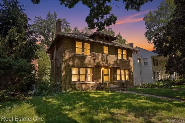8606 Hendrie Boulevard, HuntingtonWoods, MI 48070