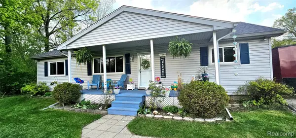 21240 Isabelle Street, NewBoston, MI 48174