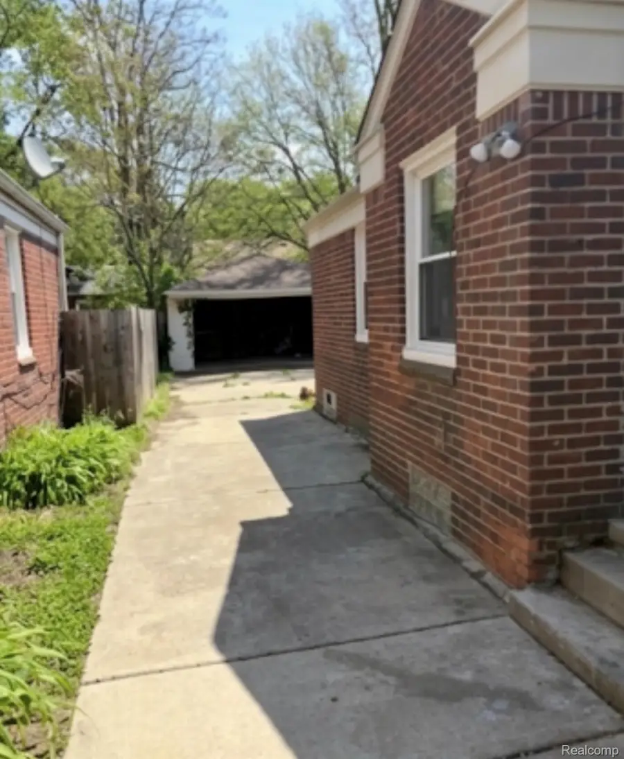 18418 Edinborough Road, Detroit, MI 48219 - #2