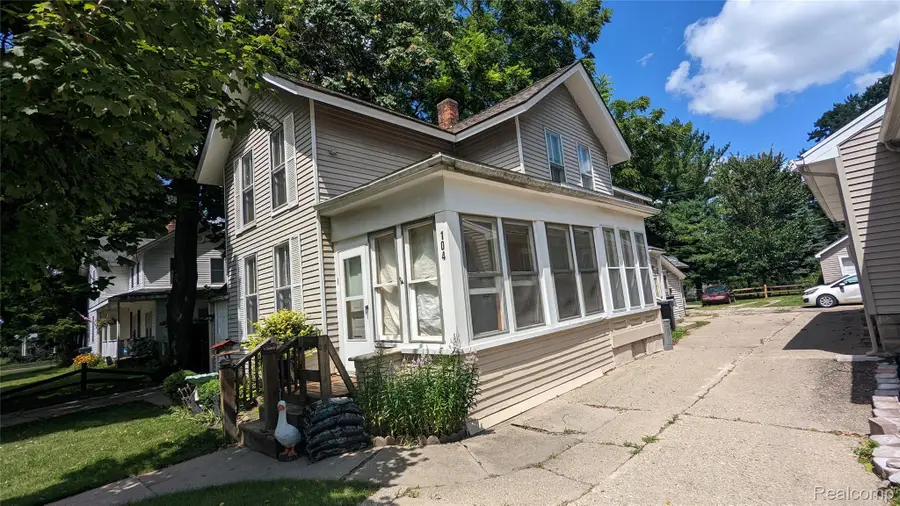 104 Grand Avenue, Mount Clemens, MI 48043 - #2