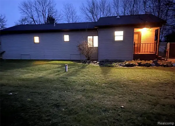 5275 Lippincott Road, Lapeer, MI 48446