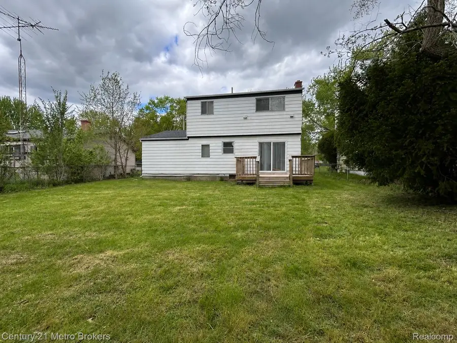 2914 E Pierson Road, Flint, MI 48506 - #2