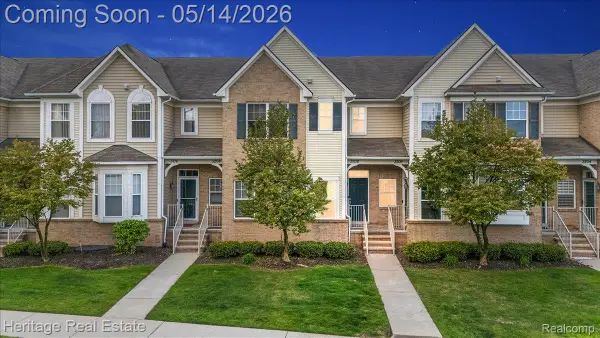 3108 Paradise Trail #33, Oxford, MI 48371