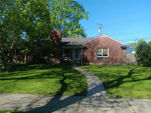 967 Washington Road, GrossePointe, MI 48230