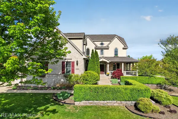 10709 Stoney Point Drive, SouthLyon, MI 48178