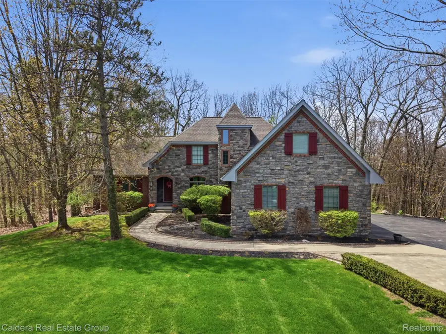 4416 Medford Hill Drive, Metamora, MI 48455 - #2