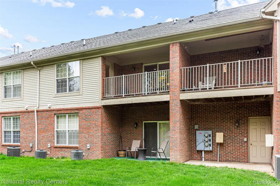 49277 Silver Birch Circle, Shelby, MI 48315 - #2