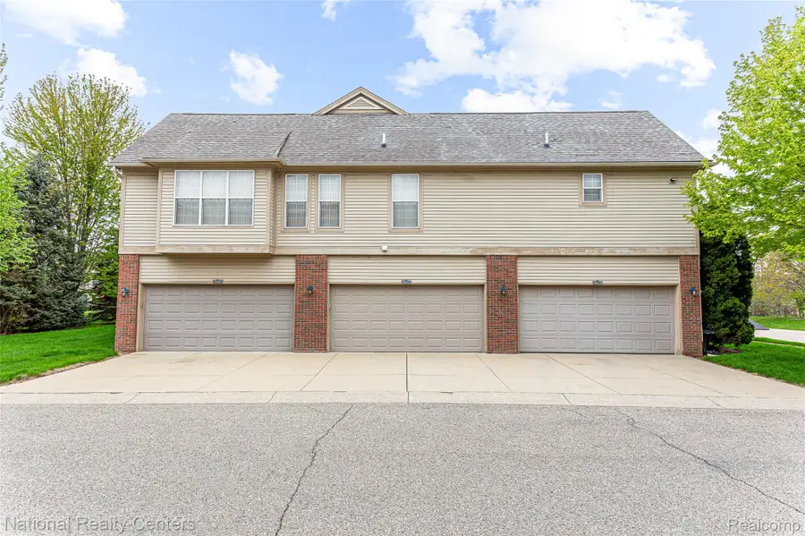 49277 Silver Birch Circle, Shelby, MI 48315 - #3