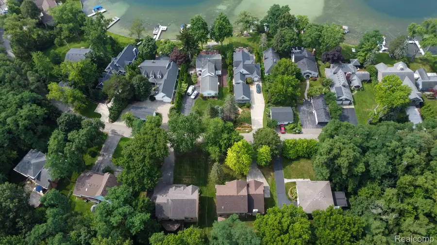 6926 Alden Drive, West Bloomfield, MI 48324 - #3