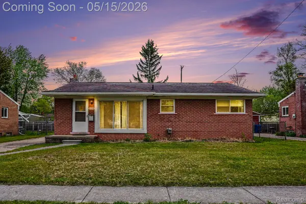 1104 Marion Drive, Holly, MI 48442