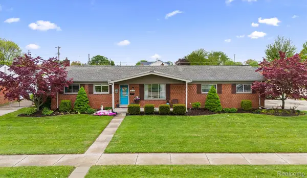 40769 Flagstaff Drive, SterlingHeights, MI 48313