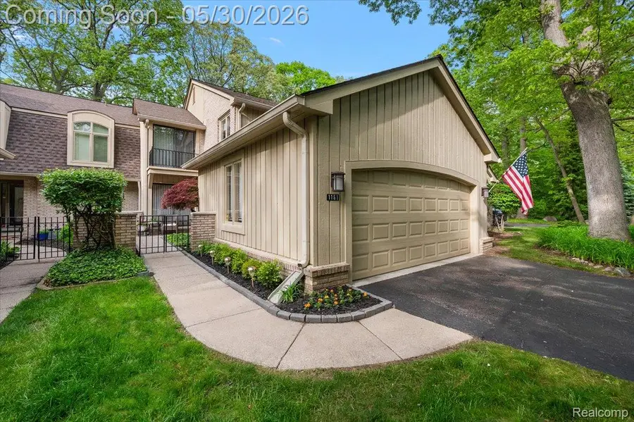 1161 Hillpointe Circle, Bloomfield Hills, MI 48304 - #2