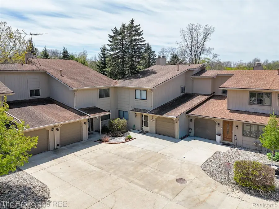 9538 Fenhill Drive, Grand Blanc, MI 48439 - #3
