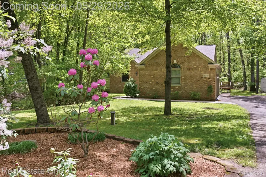 4640 Oak Lane, Hamburg, MI 48189 - #2