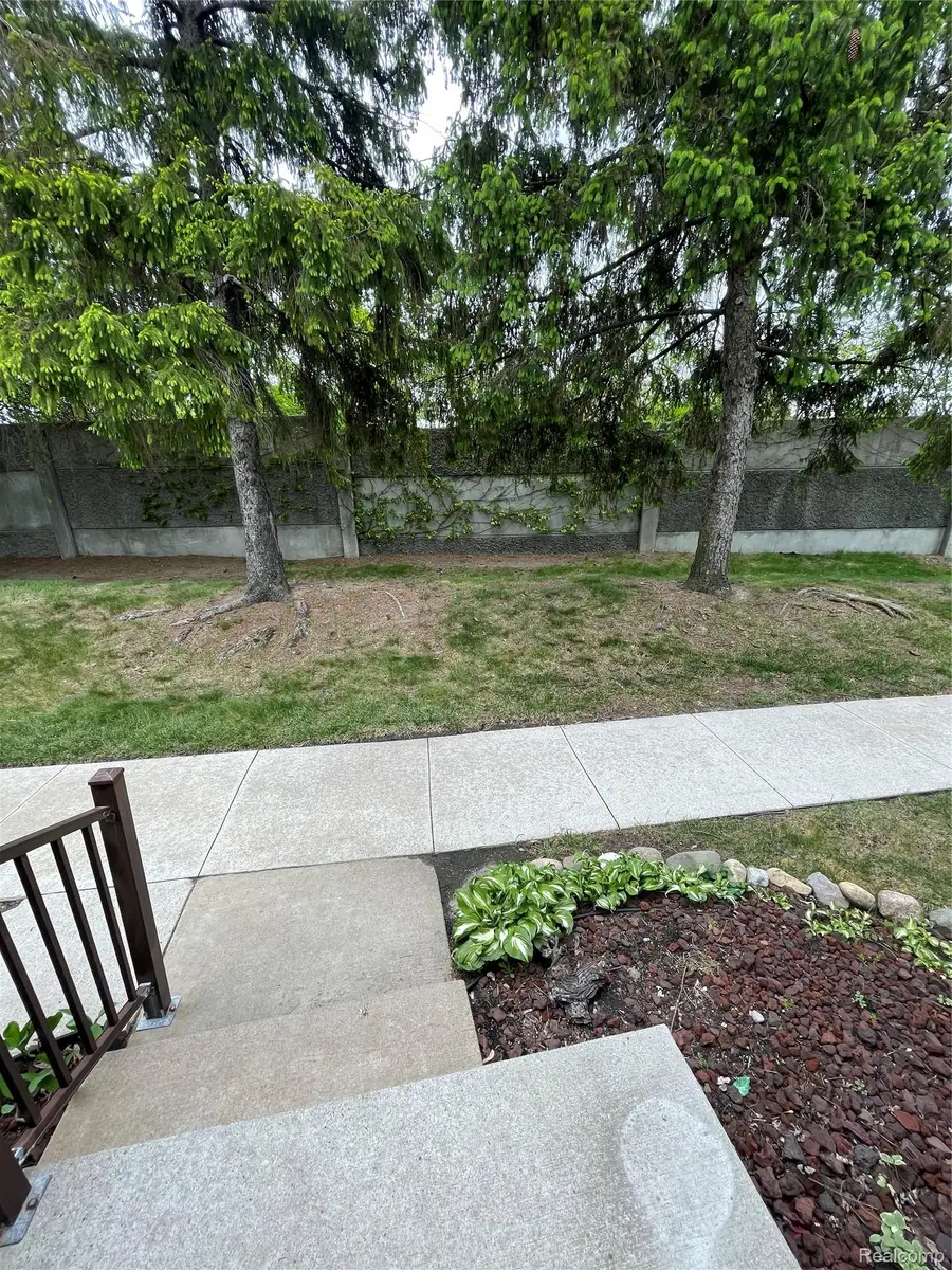 40524 Newport Drive, Plymouth, MI 48170 - #2