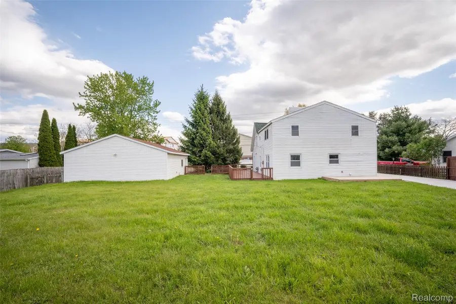 420 Wellsboro Street, Walled Lake, MI 48390 - #3