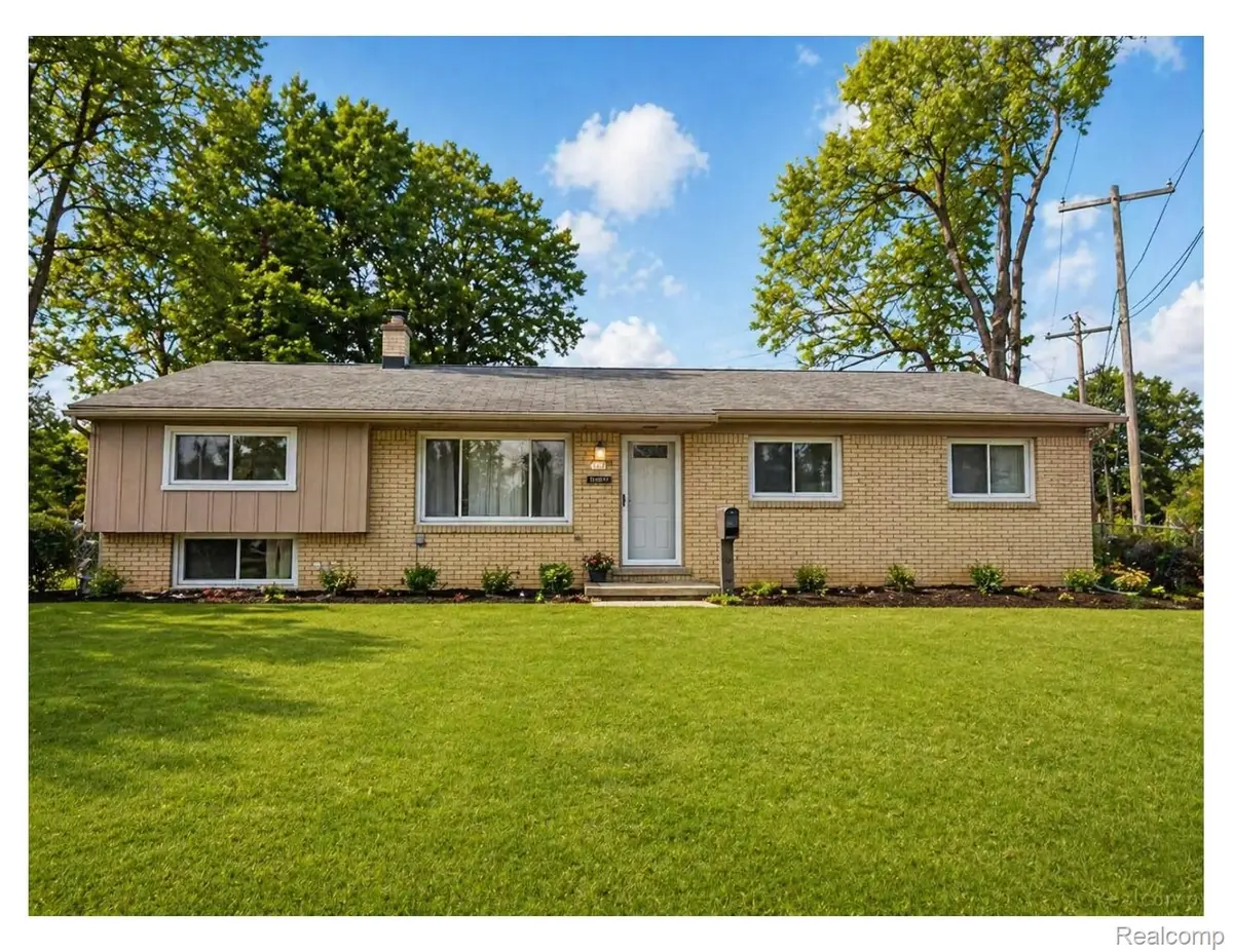 11360 Deno Court, Sterling Heights, MI 48314 - #1