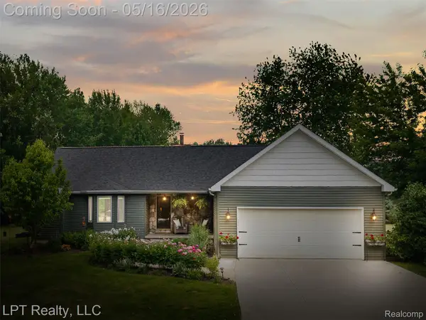 2588 E Jones Road, Howell, MI 48855