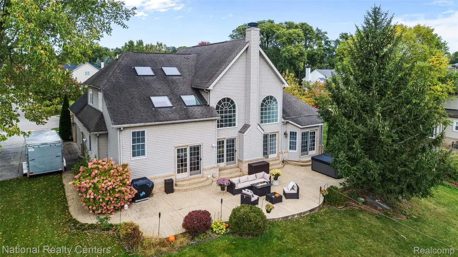 2077 Applebrook Drive, Commerce Township, MI 48382 - #3