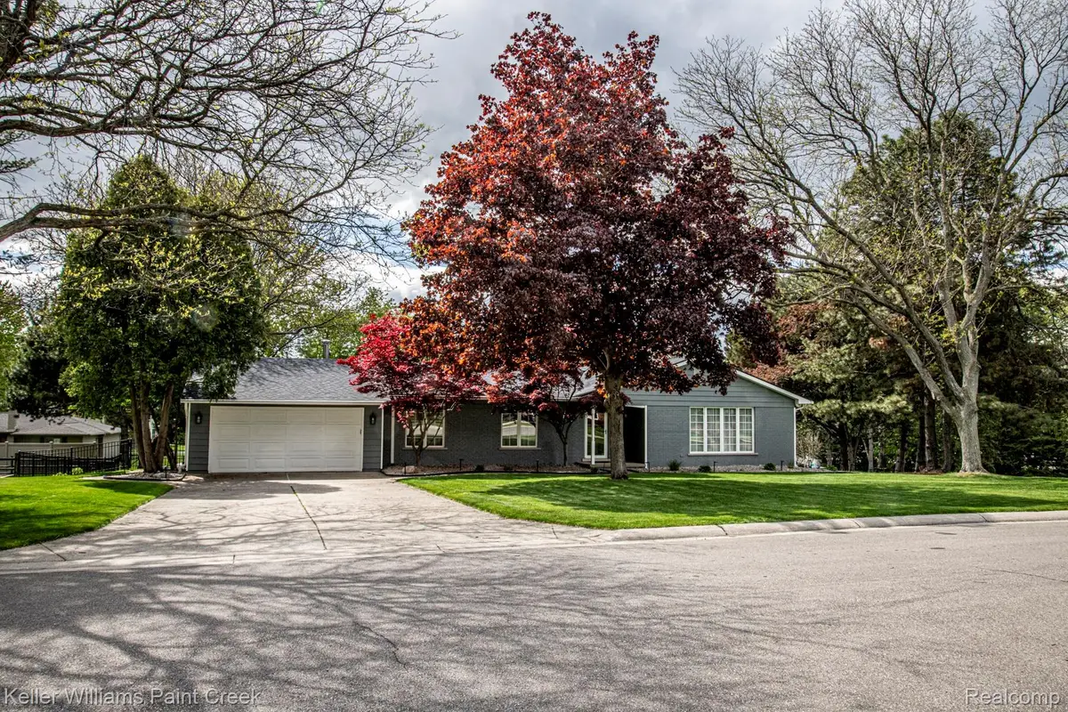 939 Biggers Court, Rochester Hills, MI 48309 - #1
