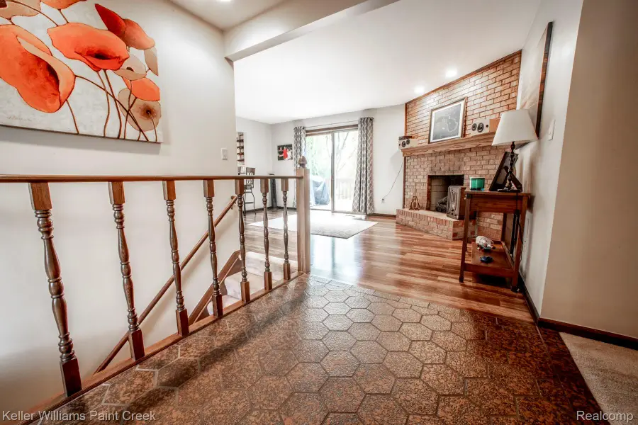 939 Biggers Court, Rochester Hills, MI 48309 - #3