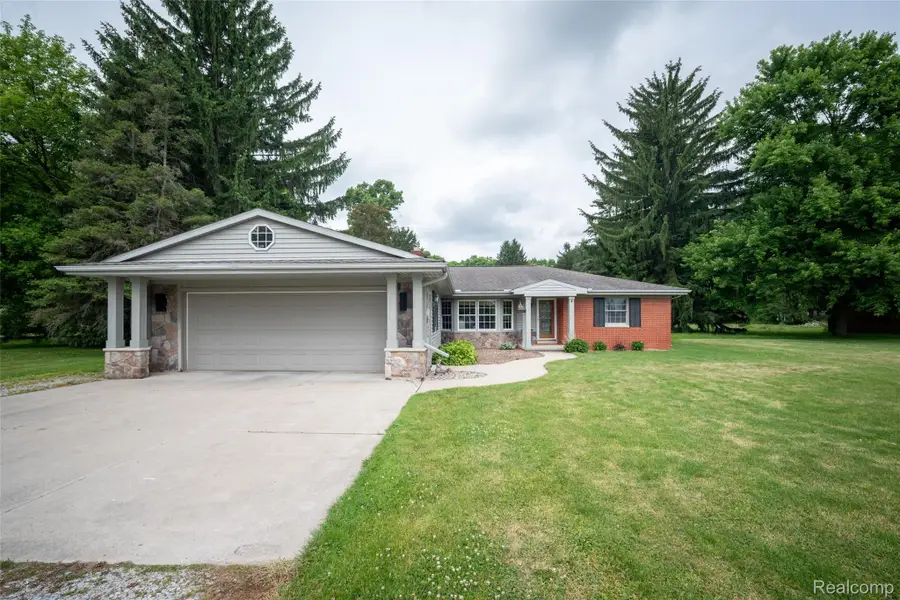 9404 River Road, Algonac, MI 48001 - #2