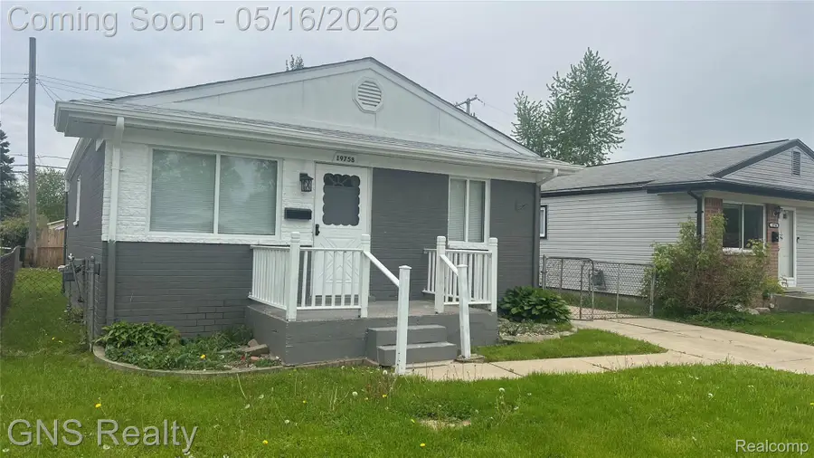 19758 Vermander Avenue, Clinton Township, MI 48035 - #2