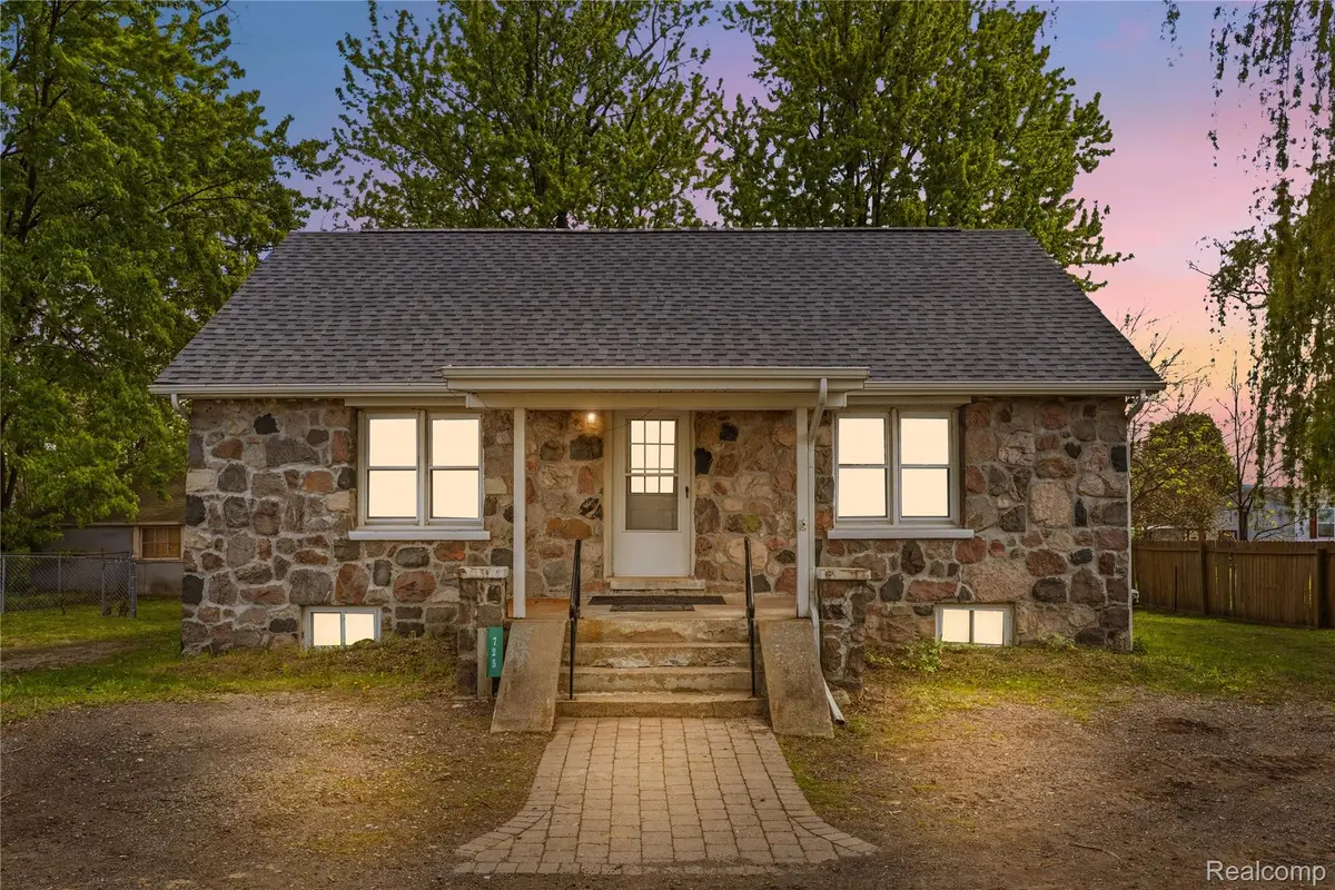 725 Mason Road, Howell, MI 48843 - #1