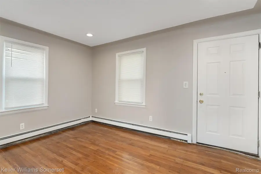 19800 Parkside Street, Saint Clair Shores, MI 48080 - #3