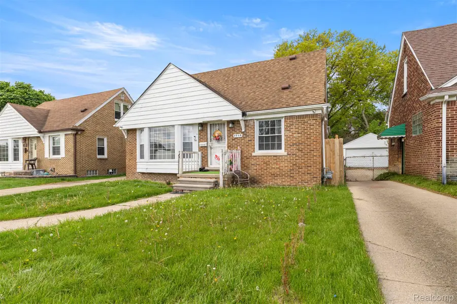 7715 Abington Avenue, Detroit, MI 48228 - #2