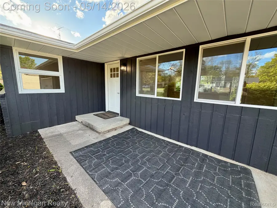 1208 Sorrento Lane, Flint, MI 48507 - #3