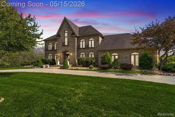 7374 Fox Hill Lane, Northville, MI 48168
