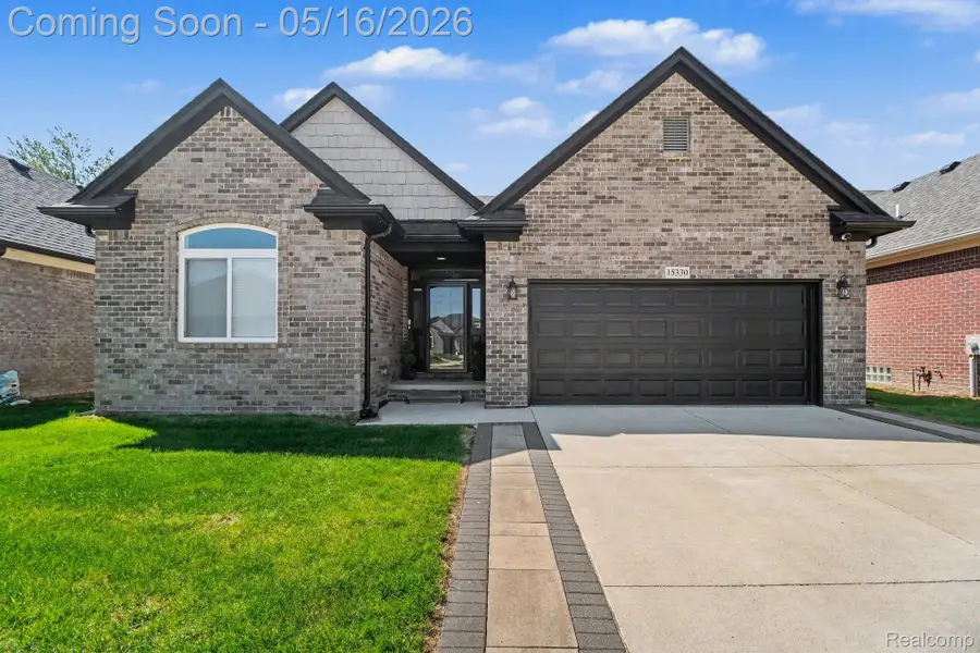 15330 Eton Pointe Drive, Clinton Township, MI 48035 - #2