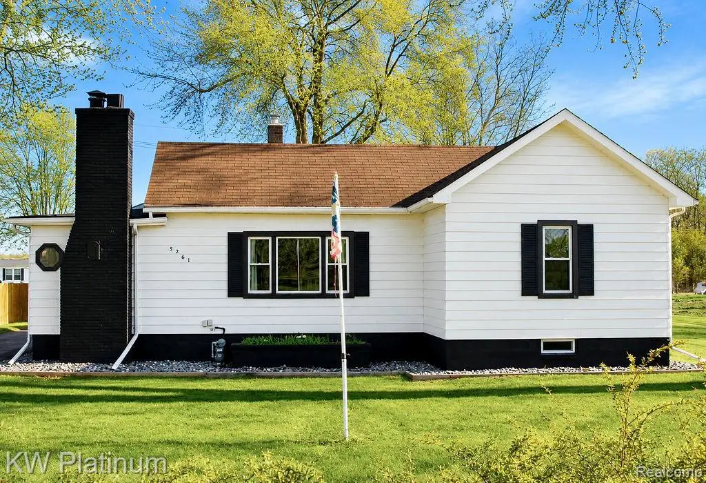 3261 Keewahdin Road, Fort Gratiot, MI 48059 - #1