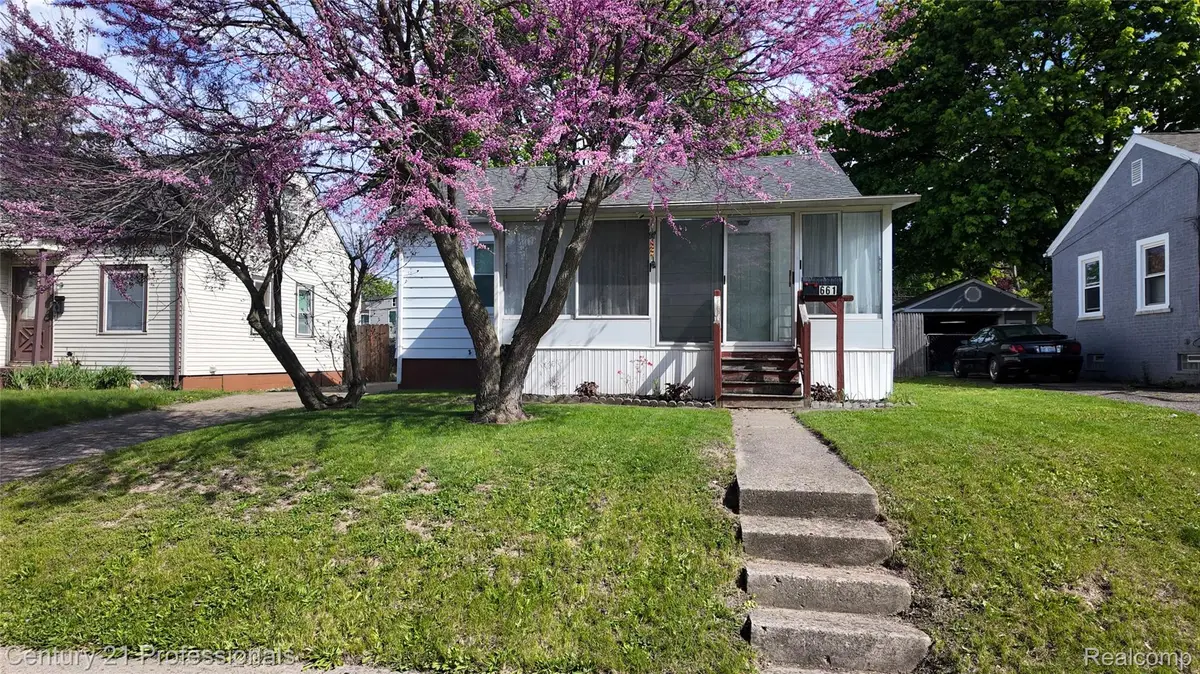 661 4th Avenue, Pontiac, MI 48340 - #1