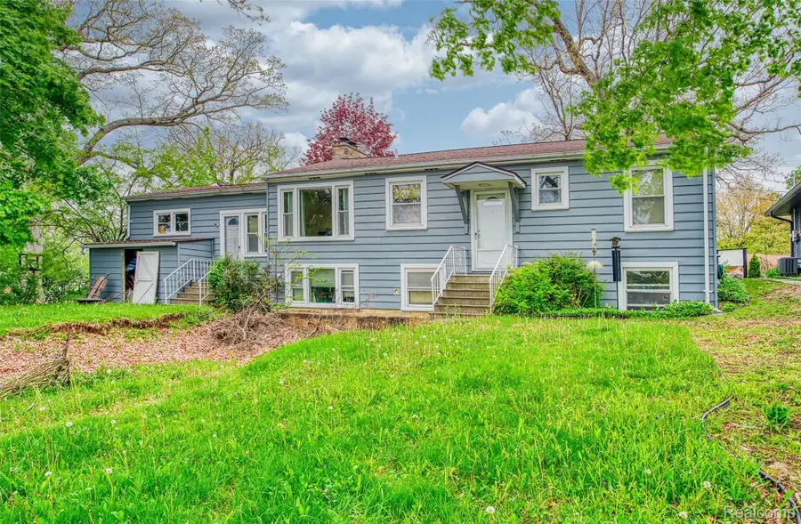 5985 Rowley Boulevard, Waterford, MI 48329 - #2
