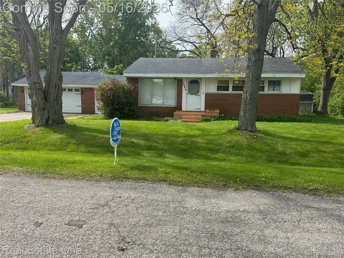 4865 Ross Drive, Waterford, MI 48328 - #1