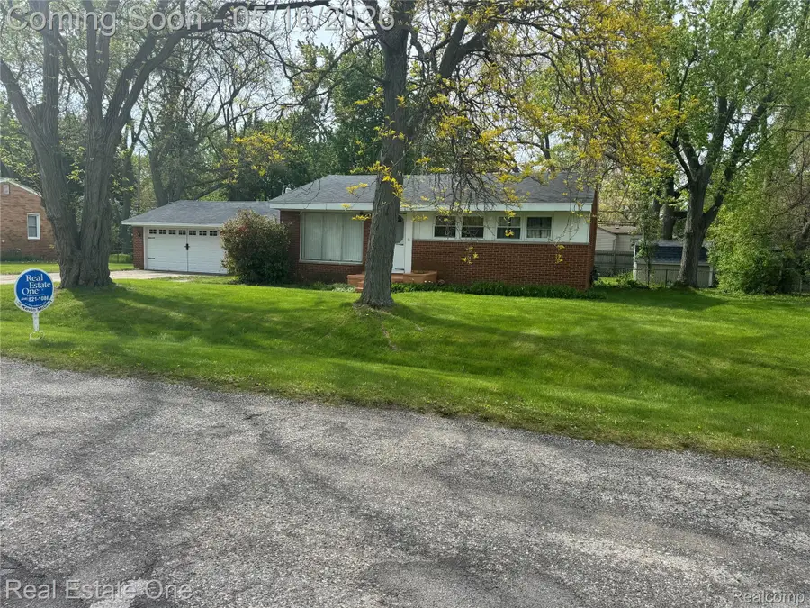 4865 Ross Drive, Waterford, MI 48328 - #2
