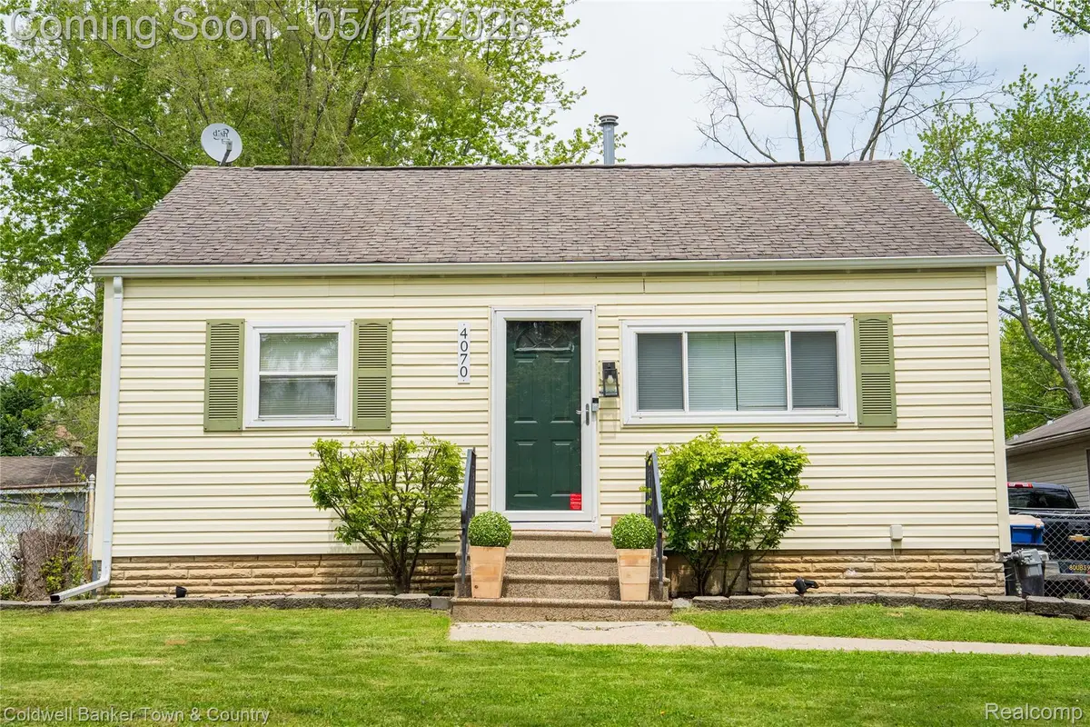 4070 Lanette Drive, Waterford, MI 48328 - #1