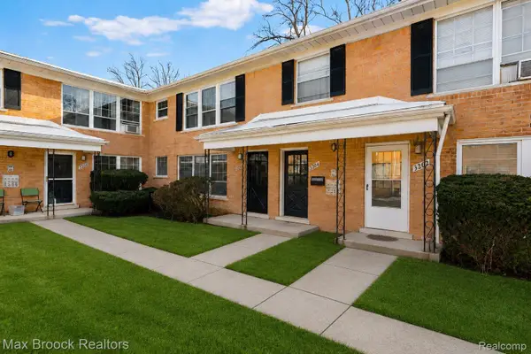 3206 Shenandoah Drive #2, RoyalOak, MI 48073