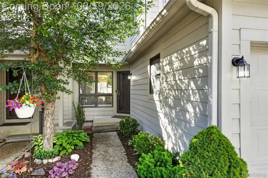 3320 Breckland Court, Ann Arbor, MI 48108 - #2