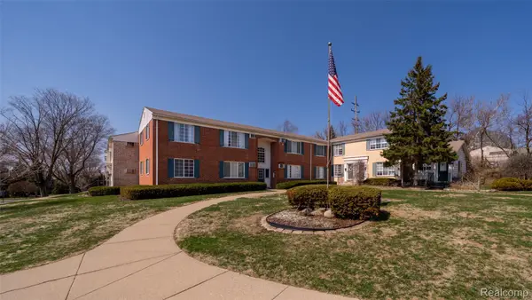 451 Miller Avenue #211, Rochester, MI 48307