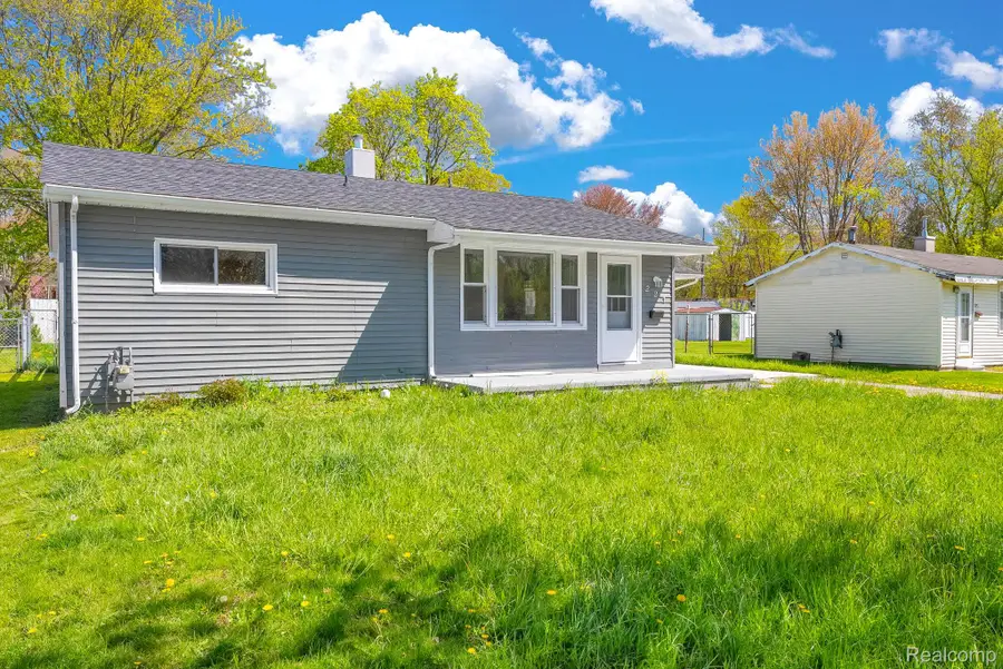 221 Guy Street, Yale, MI 48097 - #2