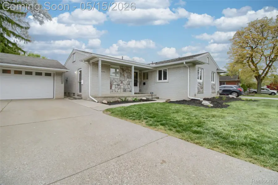30256 Brookview Drive, Livonia, MI 48152 - #3