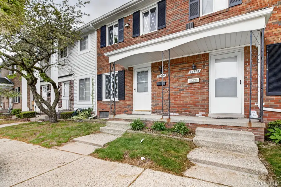 13806 Bonington Drive, Sterling Heights, MI 48312 - #2
